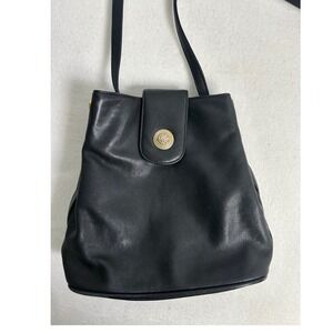 Vintage 90s Vanessa Women Sm Black Leather Crossbody‎ Bag Gold Crest Flap Purse